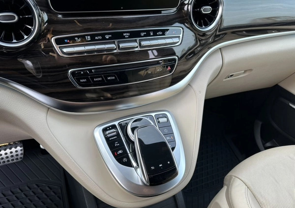 Mercedes-Benz Klasa V cena 249900 przebieg: 70000, rok produkcji 2020 z Kielce małe 466